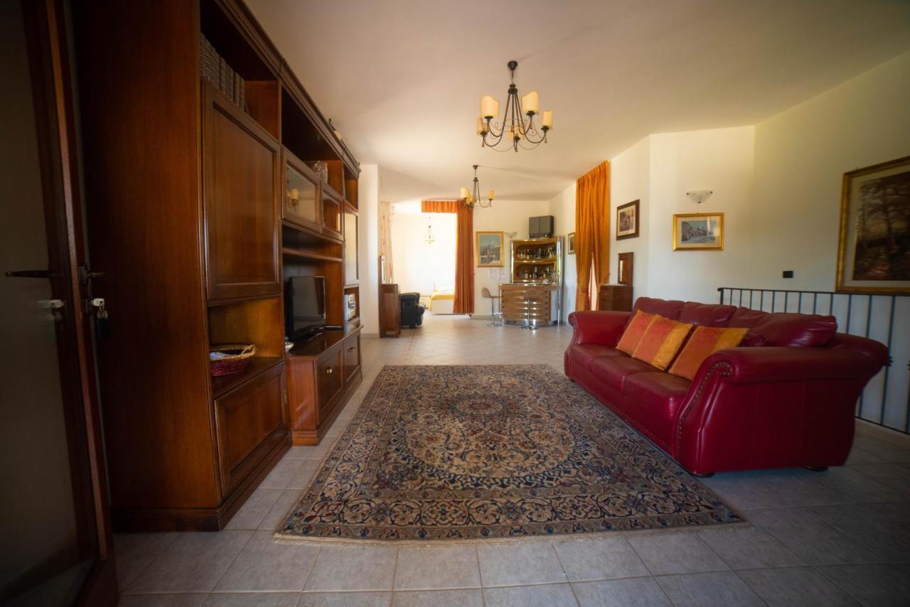 Villa Patrizia-Luxury Villa Mottola Ngoại thất bức ảnh